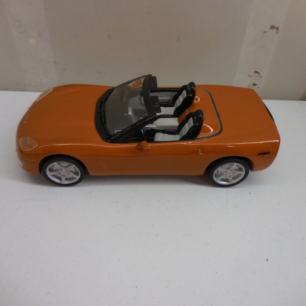 2008 Chevrolet Corvette C6 Convertible Porcelain Decanter Orange IAJBBSC 2010